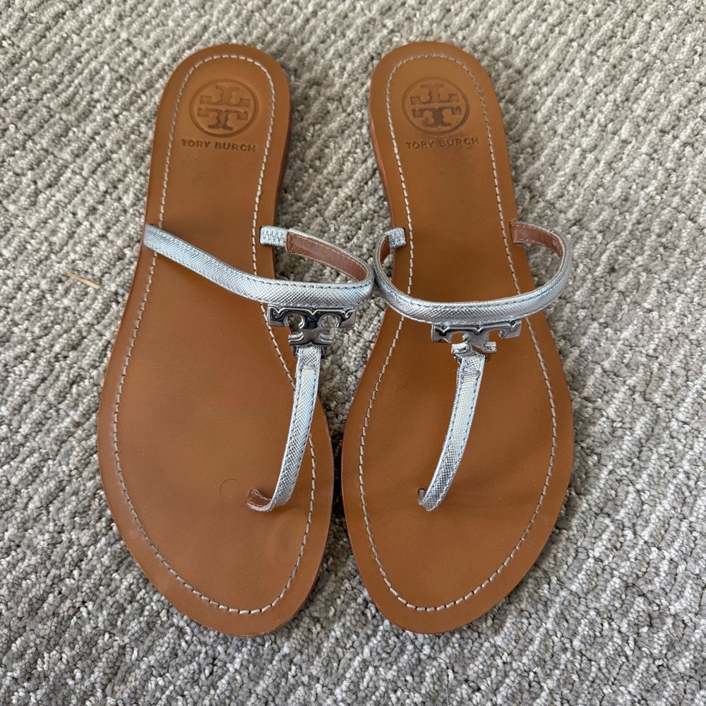 Tory Burch Silver Flat T-Strap Logo Sandals